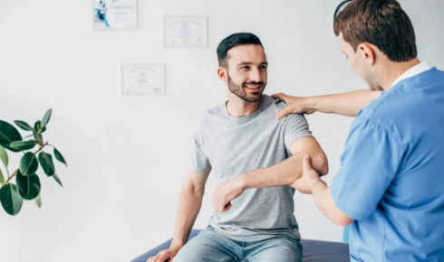 Physiotherapy vs Chiropractic Care: Understanding the Differences in Approach